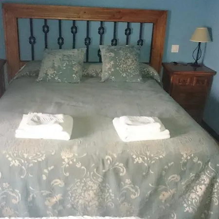 La Casa De Los Diezmos 게스트하우스 Jabaloyas